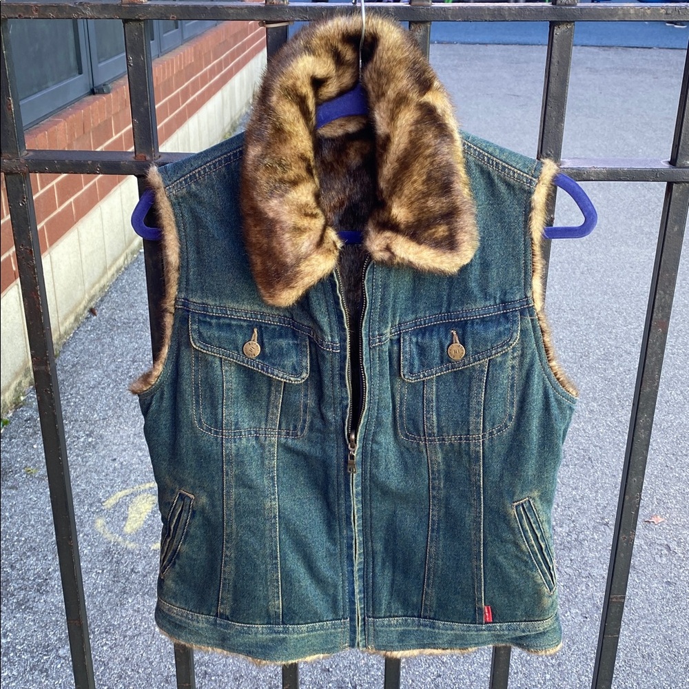 Braetan Denim Vest with Faux Fur Collar